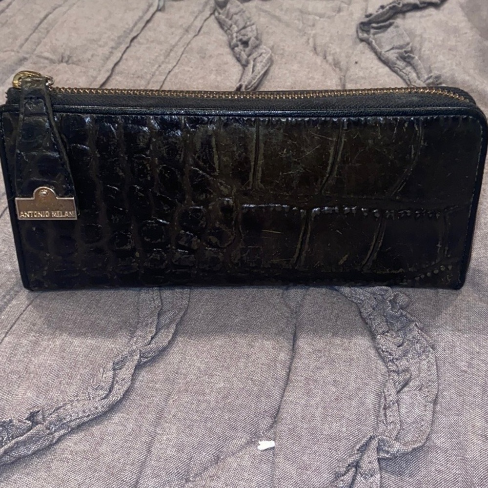 Antonio Melani wallet
